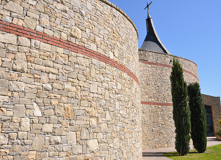 Rivestimento in Pietra Chiesa a Padergnone