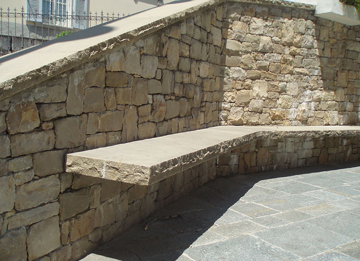 Rivestimento in Pietra Chiesa di Petosino